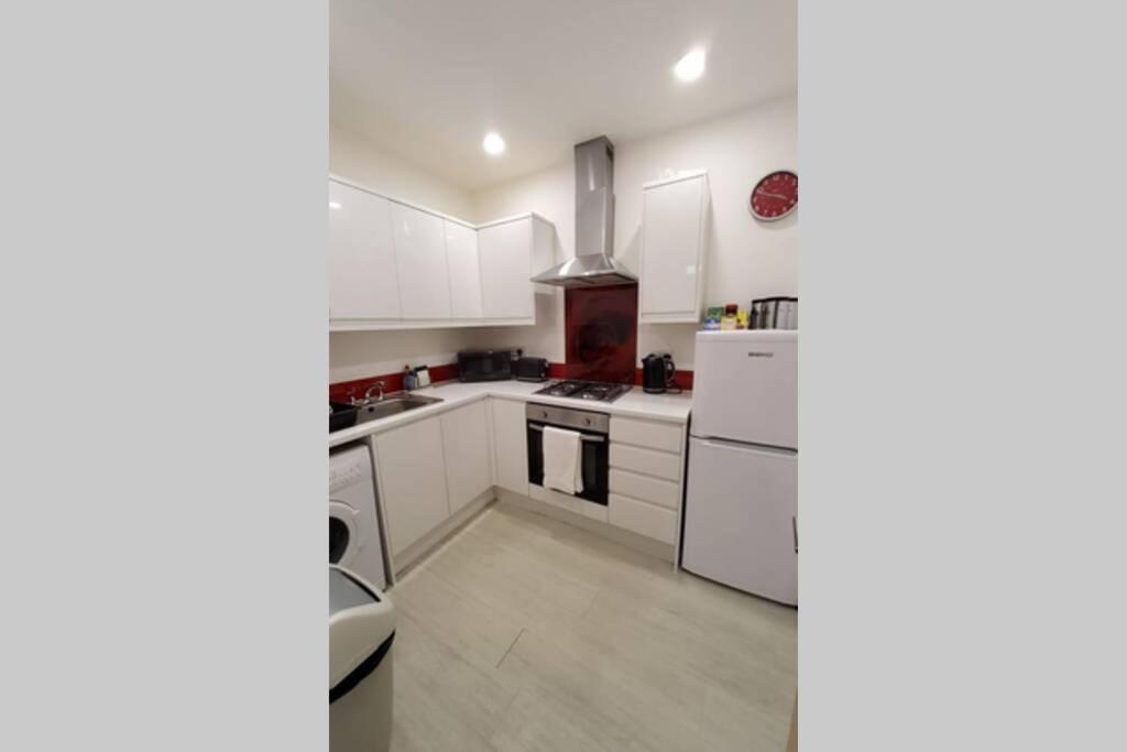 Leith Spectacular Apartment By Sensational Stay Short Lets & Serviced Accommodation With 6 Separate Beds & 2 Baths Edinburgh Bagian luar foto