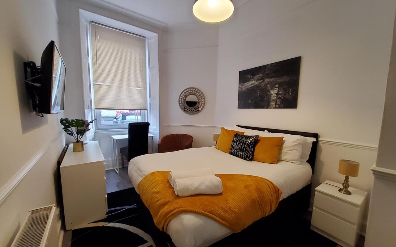 Leith Spectacular Apartment By Sensational Stay Short Lets & Serviced Accommodation With 6 Separate Beds & 2 Baths Edinburgh Bagian luar foto