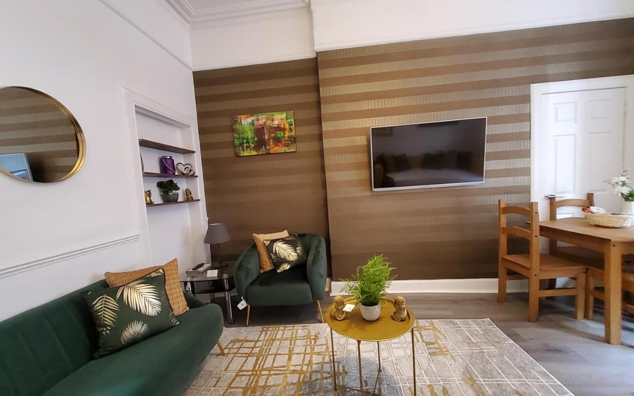 Leith Spectacular Apartment By Sensational Stay Short Lets & Serviced Accommodation With 6 Separate Beds & 2 Baths Edinburgh Bagian luar foto