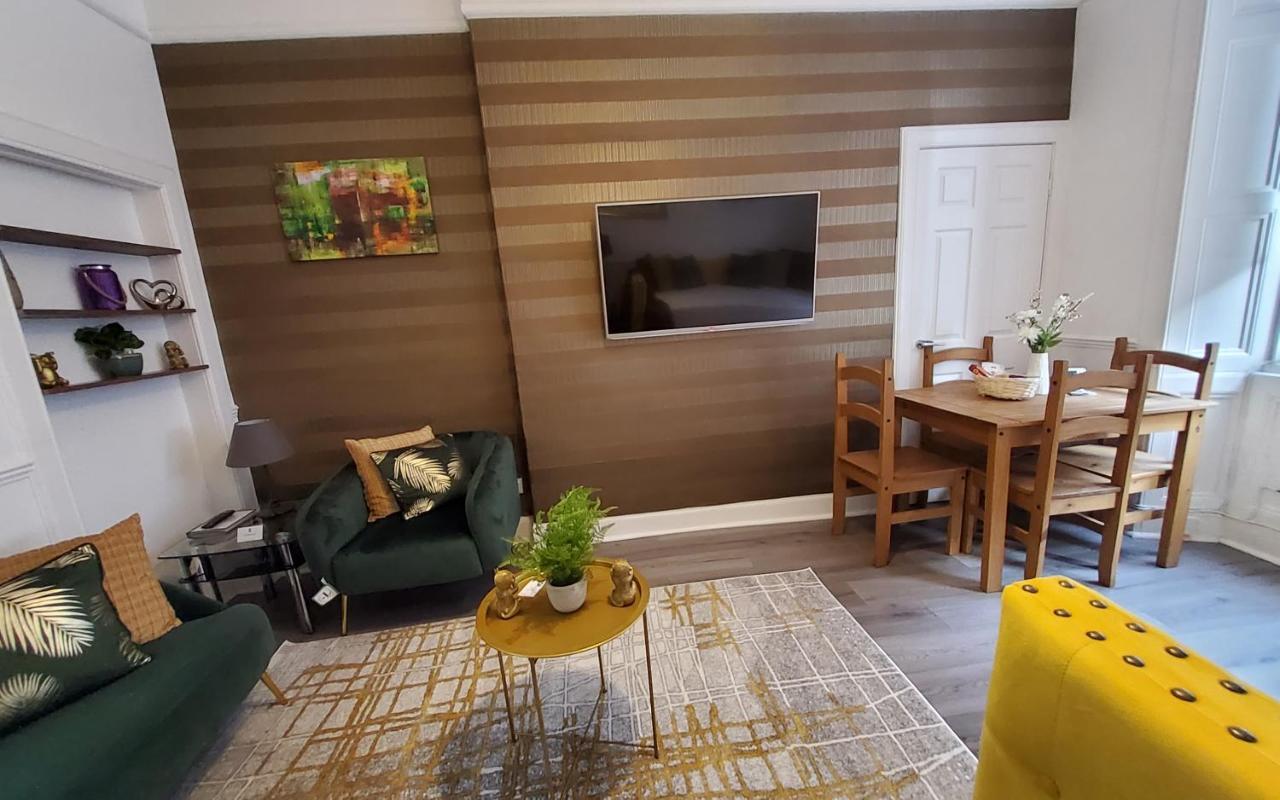 Leith Spectacular Apartment By Sensational Stay Short Lets & Serviced Accommodation With 6 Separate Beds & 2 Baths Edinburgh Bagian luar foto