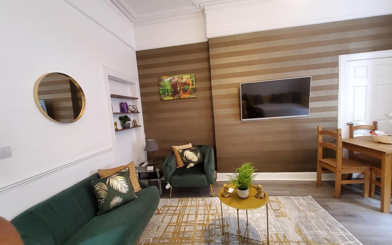 Leith Spectacular Apartment By Sensational Stay Short Lets & Serviced Accommodation With 6 Separate Beds & 2 Baths Edinburgh Bagian luar foto