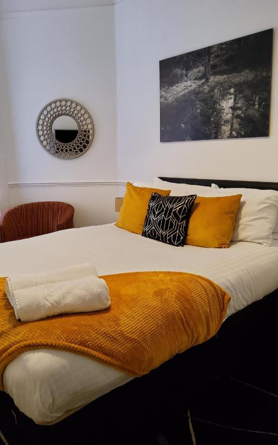 Leith Spectacular Apartment By Sensational Stay Short Lets & Serviced Accommodation With 6 Separate Beds & 2 Baths Edinburgh Bagian luar foto