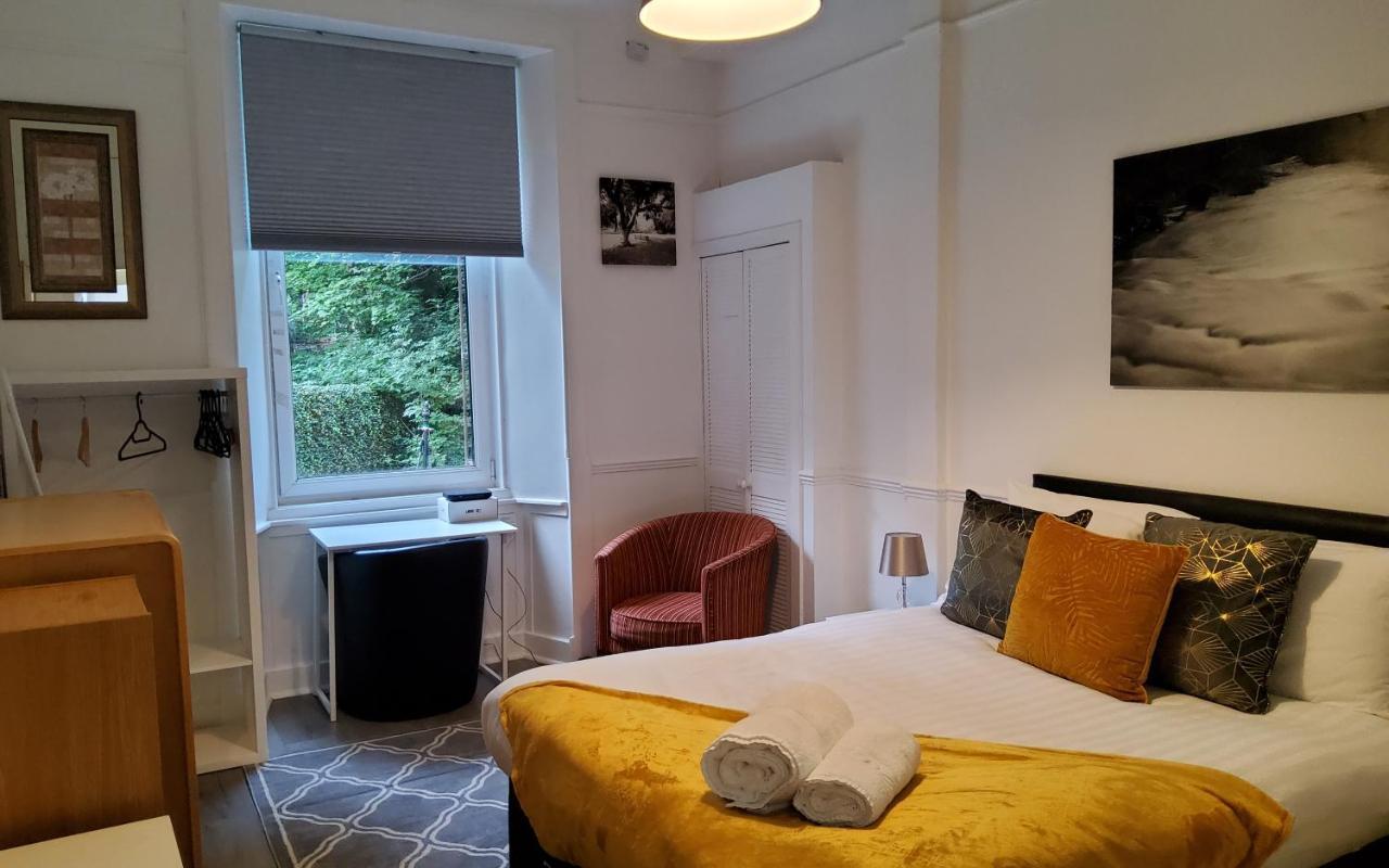 Leith Spectacular Apartment By Sensational Stay Short Lets & Serviced Accommodation With 6 Separate Beds & 2 Baths Edinburgh Bagian luar foto